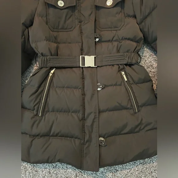 Michael Kors brown winter coat. Size M. Water resistant. Warm! Great condition! - Picture 4 of 8